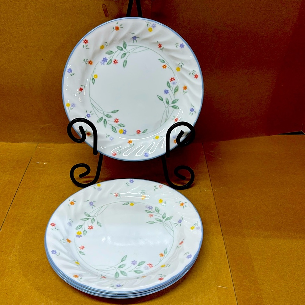 Corelle set of 4 English Meadow BLUE RIM Swirl 7.25" Salad/Dessert Plates